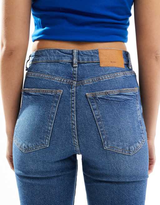 Bershka - Mellemblå mom-jeans i comfort fit, 4 af 5