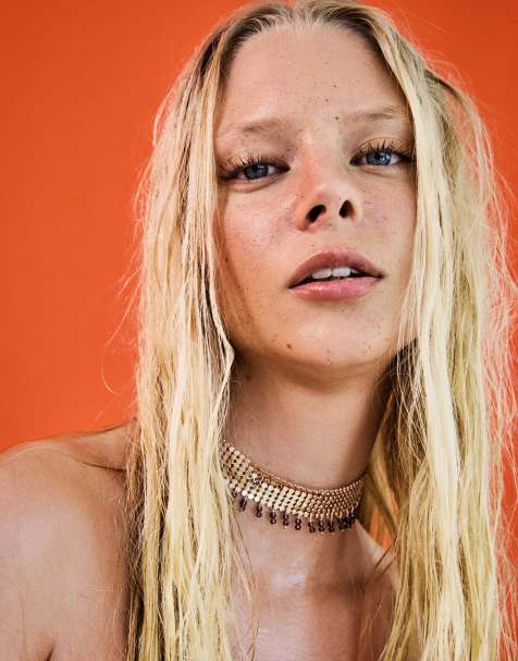 Bershka Mesh choker necklace in gold - view 1