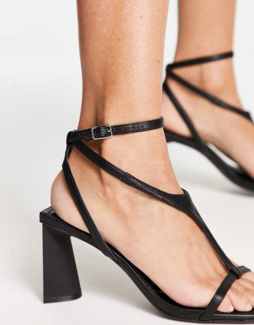 Black t sale bar sandals heels