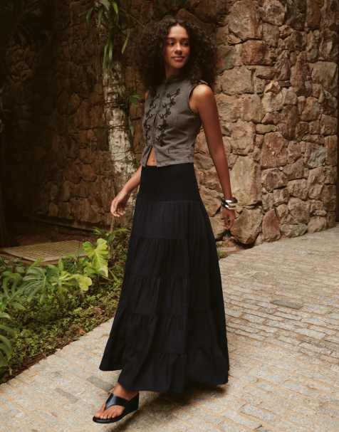 Bershka - Midi rok met omgeslagen taille in zwart - view 1