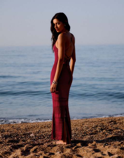 Bershka Midikleid mit Rückenausschnitt in Rot, 3 von 5
