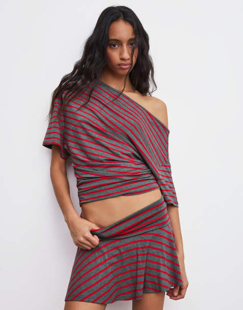 Bershka - Mini-jupe à double revers à la taille - Rouge - view 1