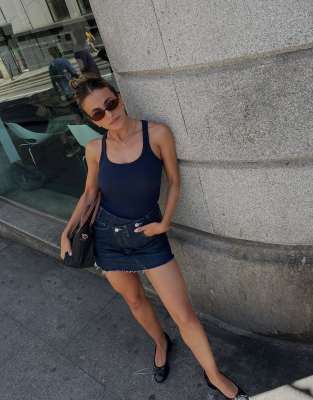 Bershka - Mini-jupe short en jean - Bleu-Bleu marine