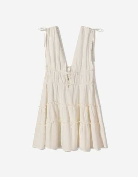 Bershka - Mini jurk met ruches en gerimpeld detail in wit - view 1