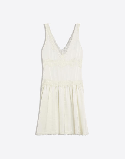 Bershka - Mini jurk van satijn in ecru, 2 van 4