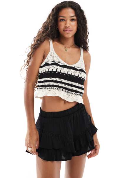Bershka mini rara skirt in black - view 1