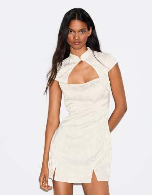 White 4