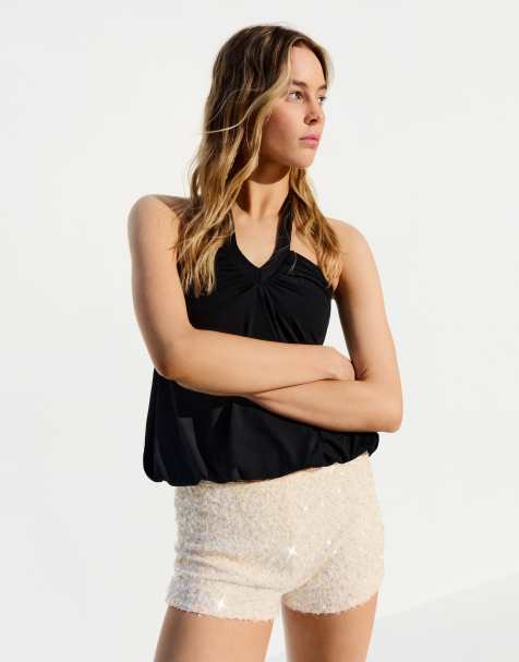 Bershka – Mini-Shorts in Ecru mit Paillettenbesatz - view 1
