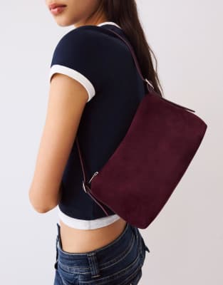 Bershka - Mini-Tasche aus Wildlederimitat in Schwarz