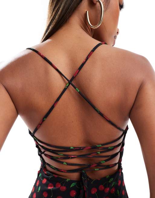 Bershka – Minikleid in Schwarz mit Kirschmuster, Wasserfallausschnitt und Schnürung hinten, 2 von 4