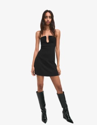 Bershka - Minikleid in Schwarz mit schimmerndem Ausschnitt