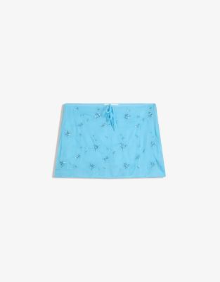 Bershka - Minirock in Hellblau mit Stickerei