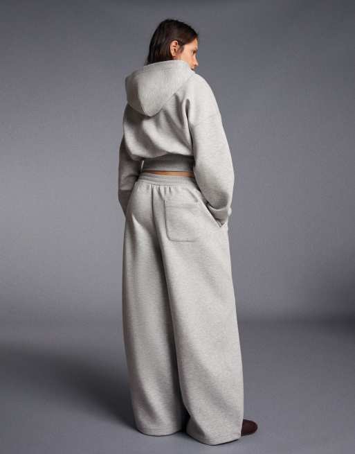 Bershka Modal barrel trousers in light grey, 3 of 5