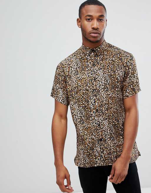 Bershka – Modisches Hemd mit Leopardenmuster