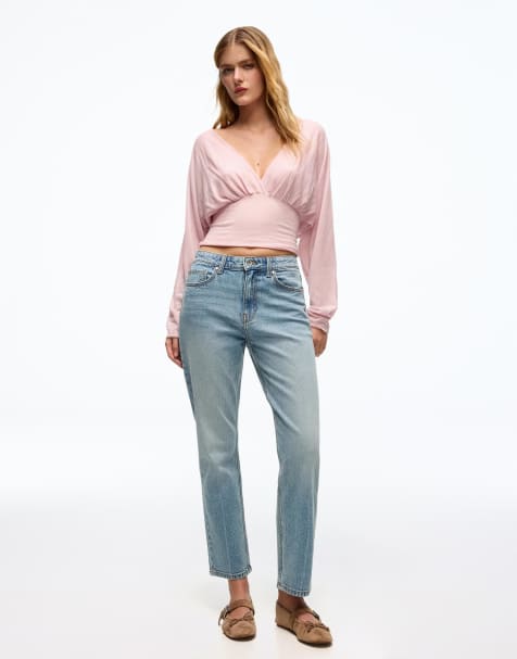 Bershka Mom fit jeans in mid blue