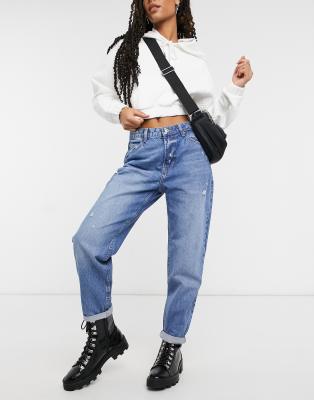 bershka mom jean in light blue