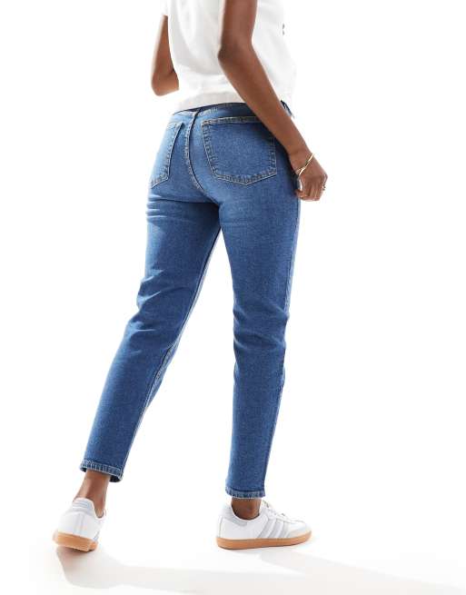 Bershka – Mom Jeans in bequemer Passform in Mittelblau, 5 von 5