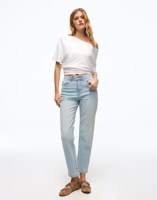 Bershka - Mom-Jeans in Hellblau