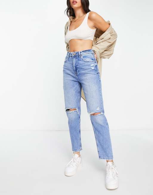Bershka - Mom jeans met scheuren in middenblauw