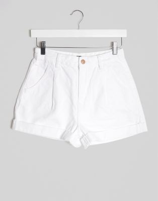 white mom shorts