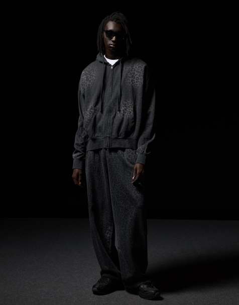 Bershka – Mörkgrå, djurmönstrade byxor med ballongben - view 1