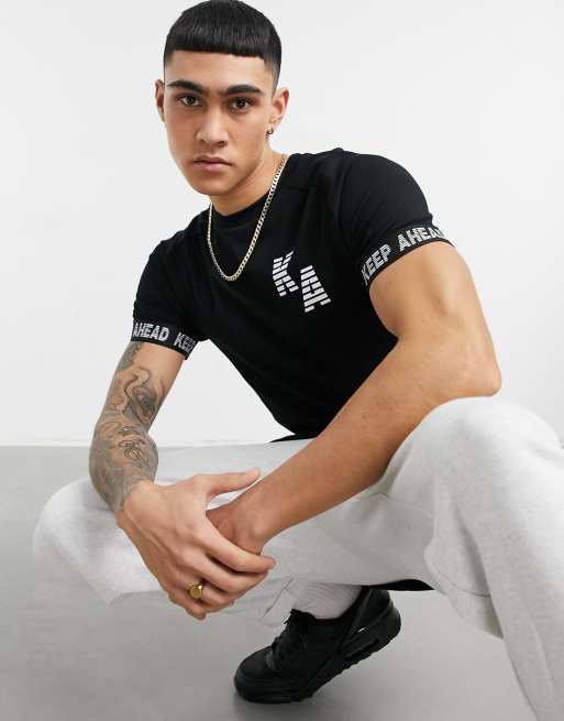 Bershka muscle fit T shirt in black