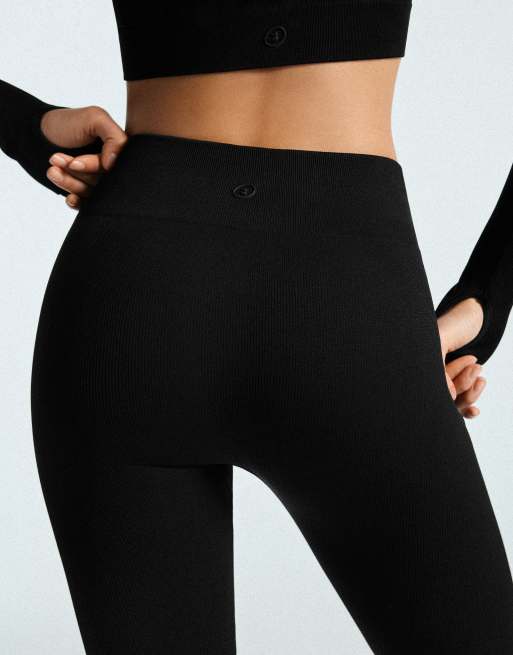 Bershka naadloze legging met structuur in zwart, 5 van 6