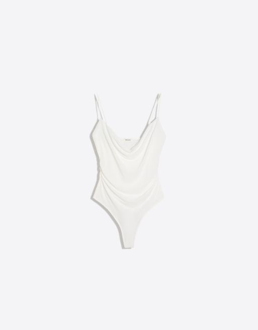 Bershka – Naturvit body med drapering och smala axelband, 5 av 5