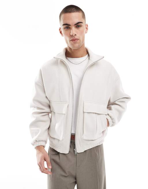 Bershka – Naturvit, figursydd Harrington-jacka