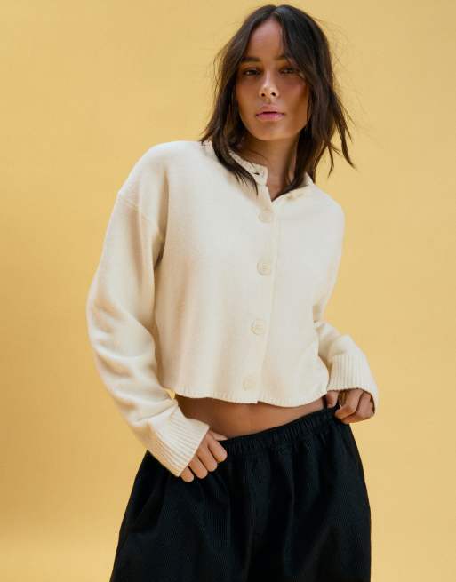 Bershka – Naturvit kofta med rund halsringning och knäppning, 4 av 5