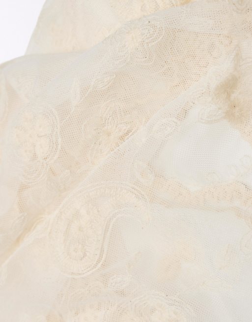 Bershka – Naturvit sjal med broderi, 2 av 4