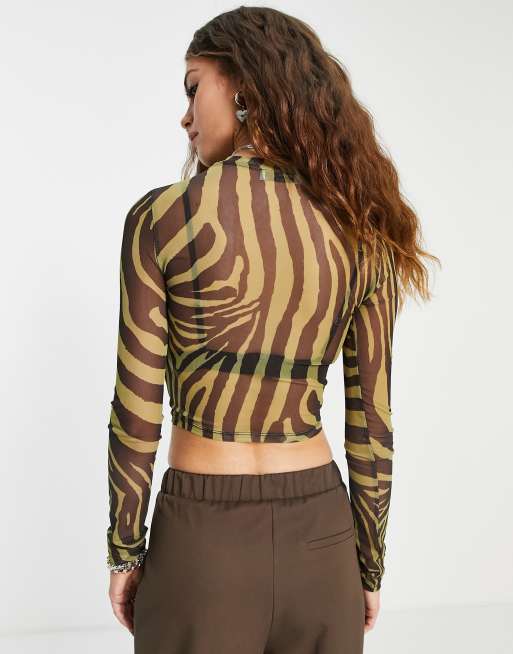 Bershka – Netzstoff-Oberteil mit Animal-Print in kontrastierendem Grün und Braun, 2 von 4