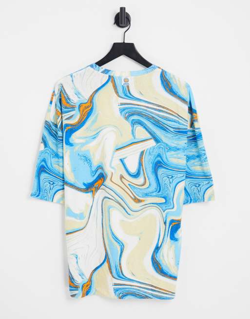 Bershka – Niebieski T-shirt oversize w marmurowy wzór