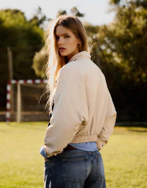 Bershka nylonjacka med kontrastband i beige, 3 av 6