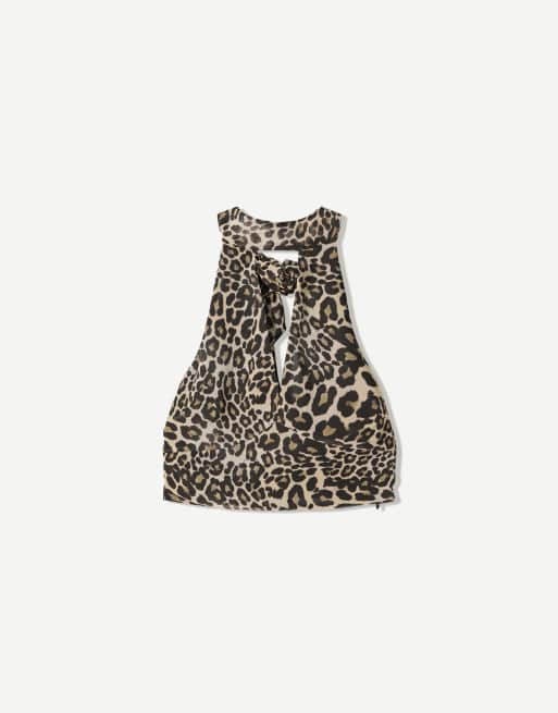 Bershka – Oberteil in Schwarz mit Tierfellmuster und Schnalle