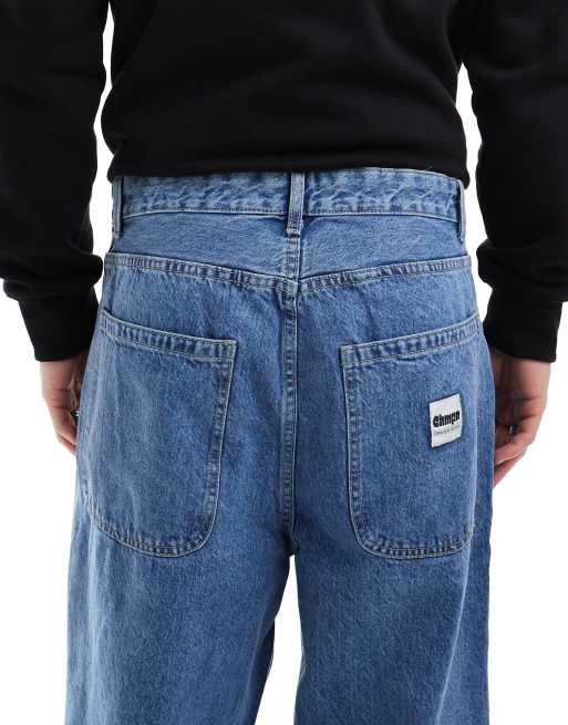 Bershka – Obszerne ciemnoniebieskie jeansy o bardzo szerokim kroju, 5 z 5