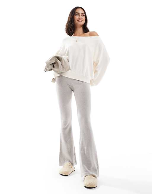 Bershka off-the-shoulder slouchy sweater in cream | ASOS Bershka off-the-shoulder slouchy sweater in cream | ASOS