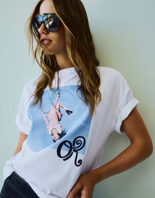 Bershka Olivia Rodrigo Oversize-T-Shirt in Weiß, 3 von 4