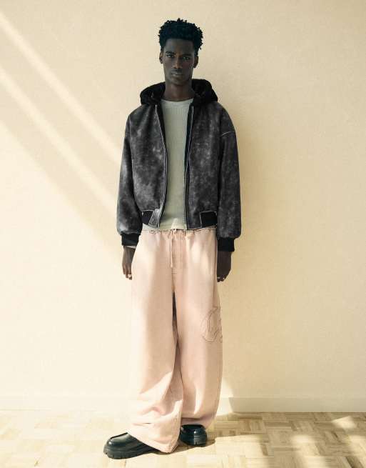 Bershka omkeerbaar faux-fur jack met capuchon in zwart, 2 van 5