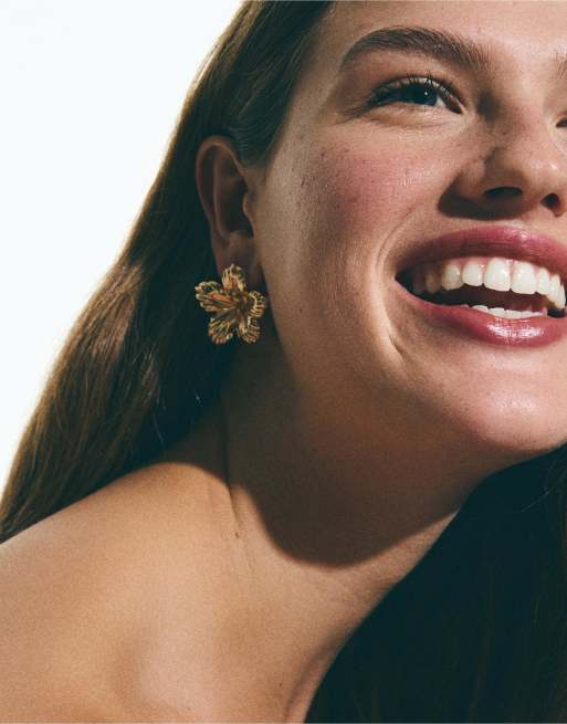 Bershka - Orecchini color oro a forma di fiori