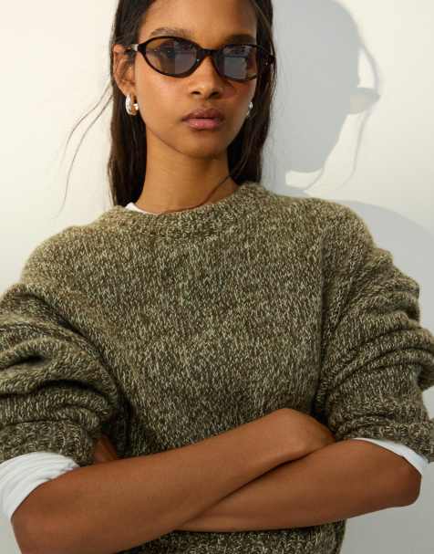 Bershka Oval plastic sunglasses in brown - view 1