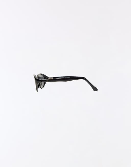 Bershka – Ovale, polarisierte Sonnenbrille in Schwarz, 3 von 3