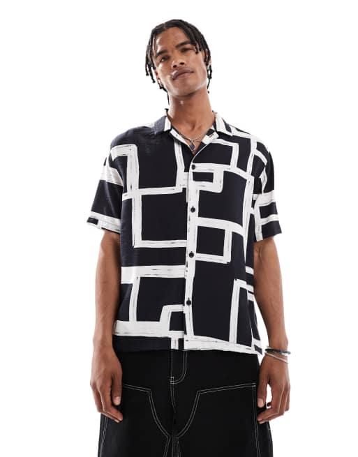 Bershka - Overhemd met geometrisch patroon in zwart