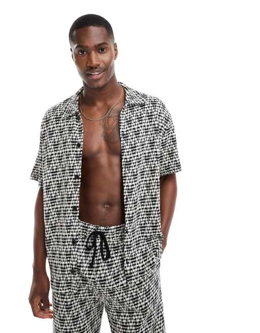 Bershka - Overhemd van getextureerd jacquard in zwart, deel van co-ord set 