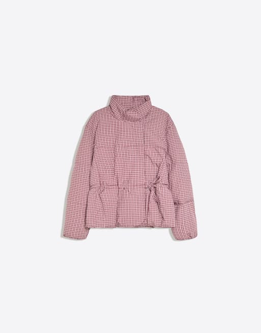 Bershka Oversize check double-breasted puffer jacket in burgundy, 5 of 5