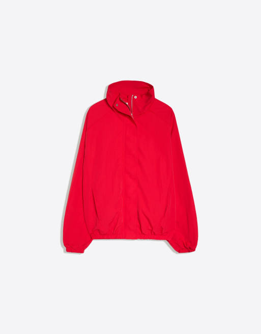 Bershka Oversize nylon batwing sleeve jacket in red, 5 of 5