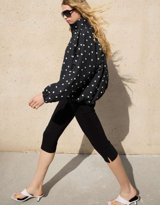Bershka Oversize polka dot jacket in black, 4 of 4