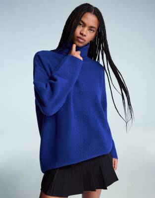 Bershka - Oversize-Rollkragenpullover in Jeansblau