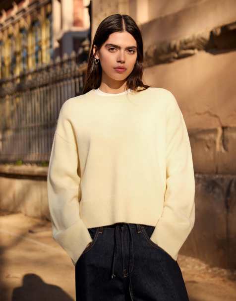 Bershka Oversize sweater with ribbed hem in yellow - view 1
