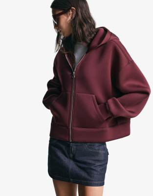 Bershka - Oversize-Sweatshirt in Burgunderrot mit Neopren-Optik und Reißverschluss